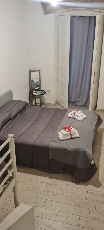 Le Ginestre In Centro Bed & Breakfast Salerno Luaran gambar