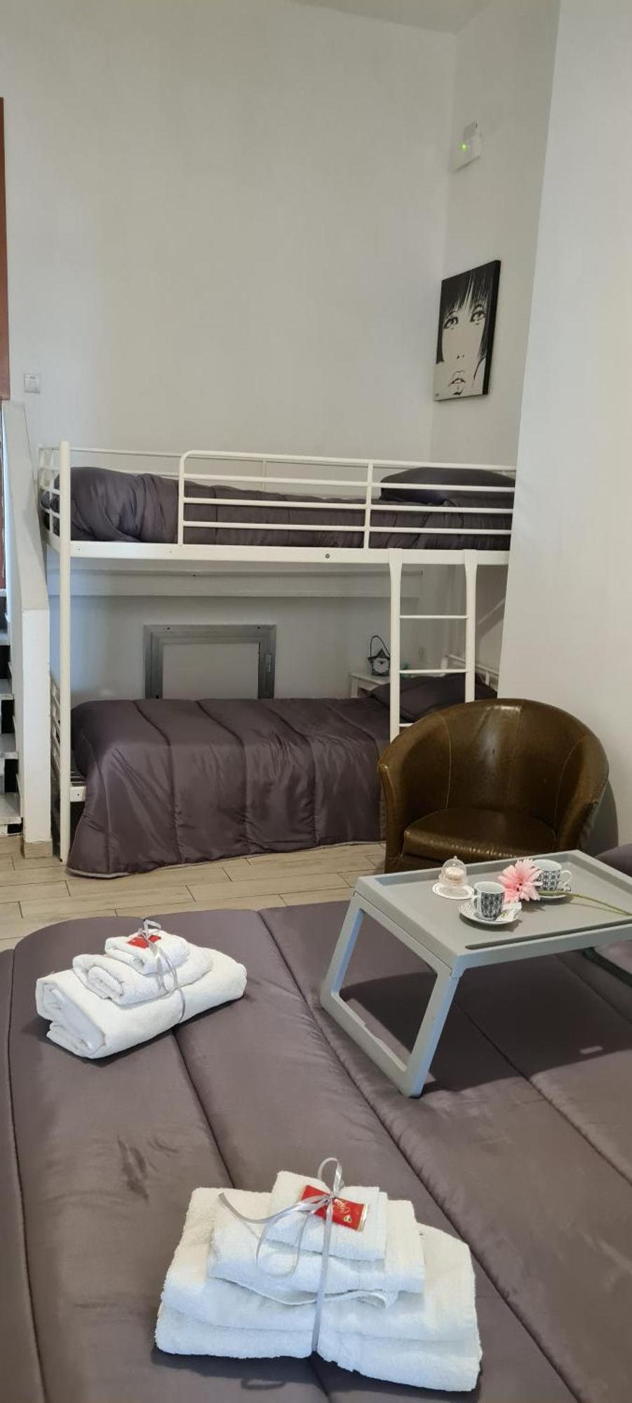 Le Ginestre In Centro Bed & Breakfast Salerno Bilik gambar